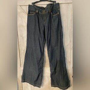 Michael Kors MK blue wide leg Jeans, like new
Lightweight cotton